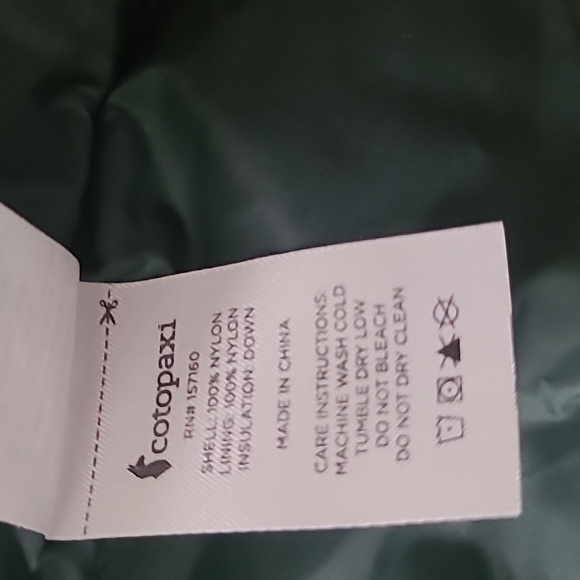 Cotopaxi Women's Down Jacket - Picture 6 of 9